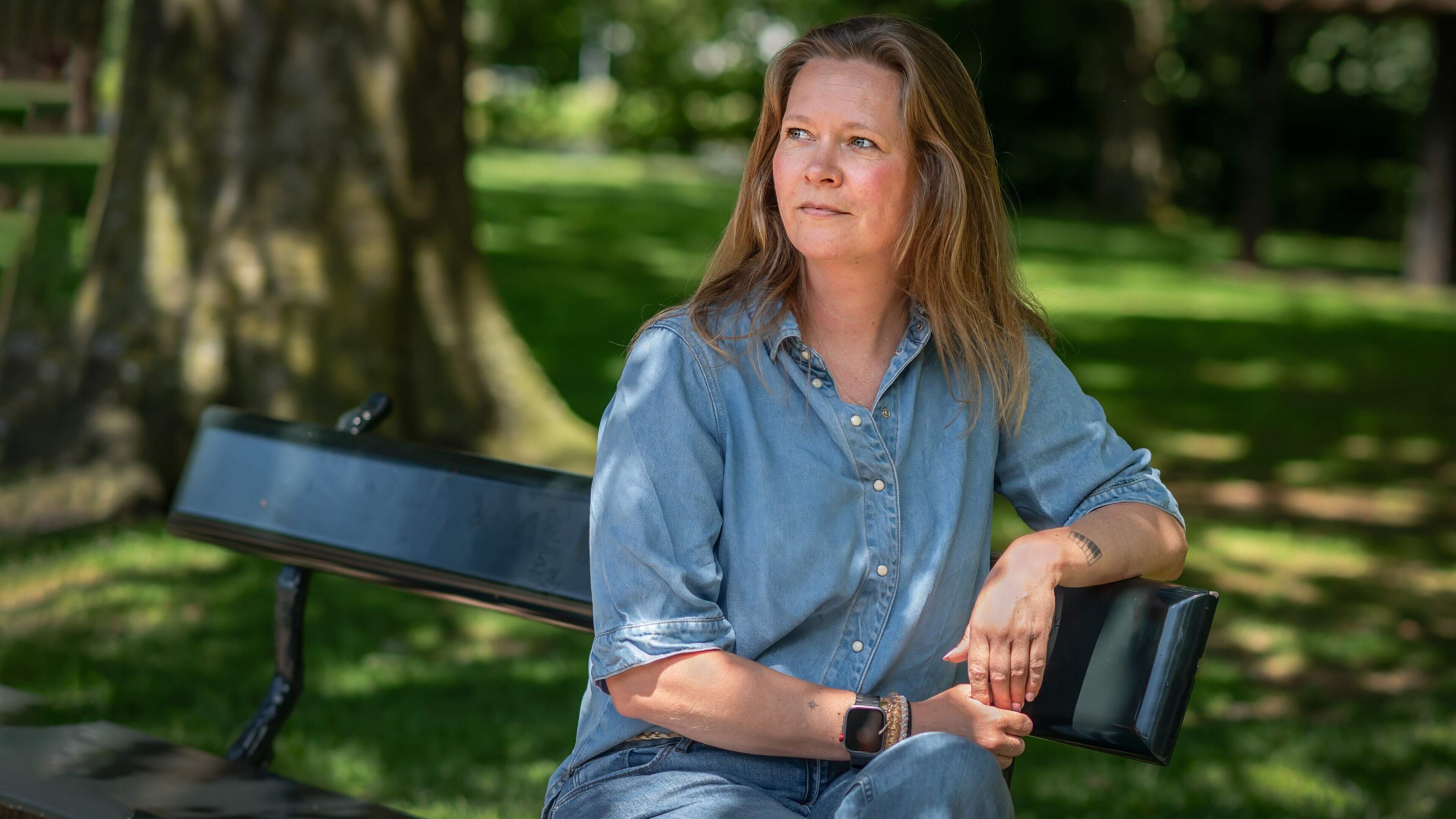 Na het plotse overlijden van haar zusje houdt Selma uit IJhorst vijf jaar een dagboek bij: ’Rouw is 