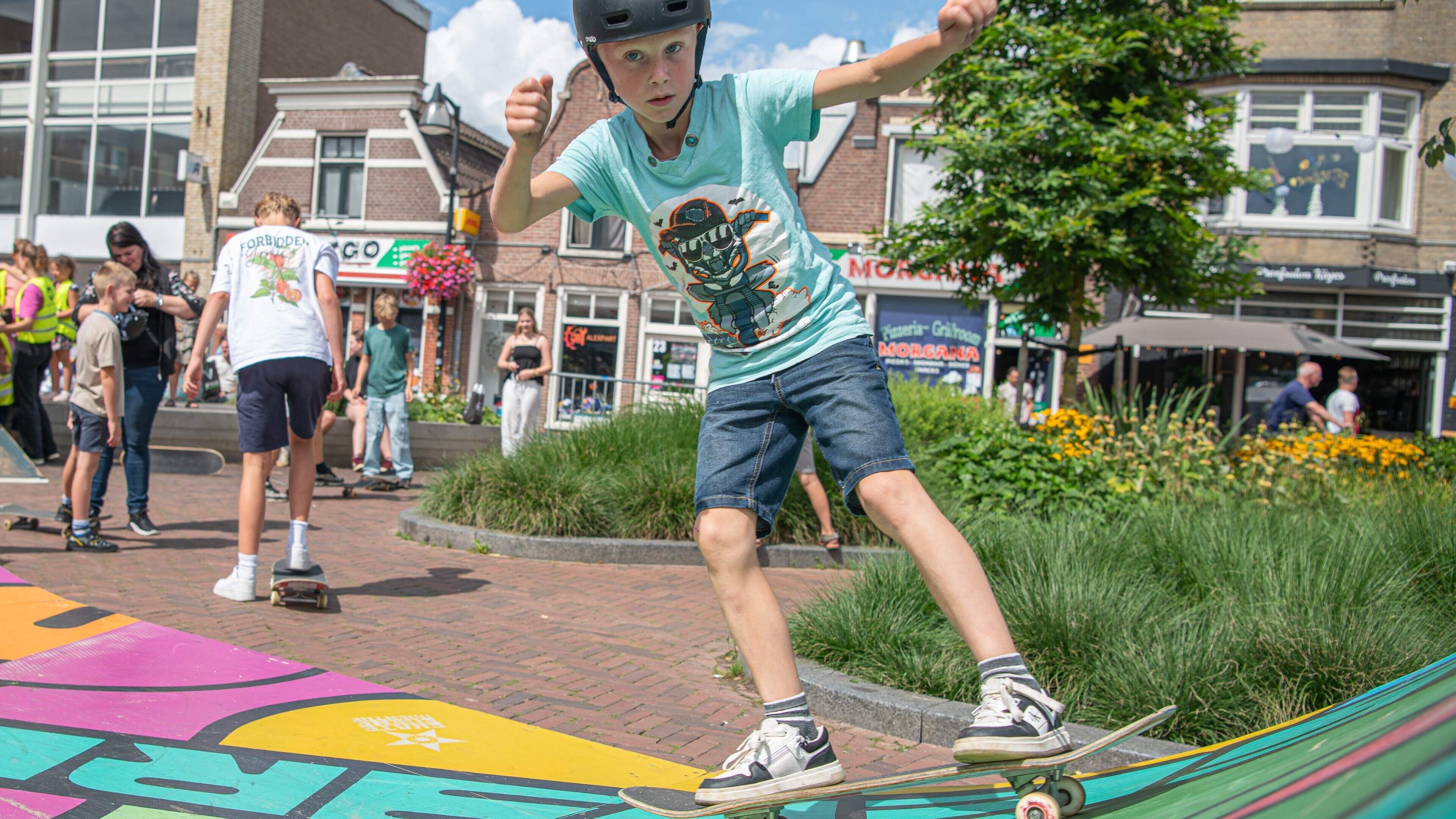 LIVE | De Donderdag Meppeldagen gaan van start met Meppel Moves, poging tot langste polonaise om 16.