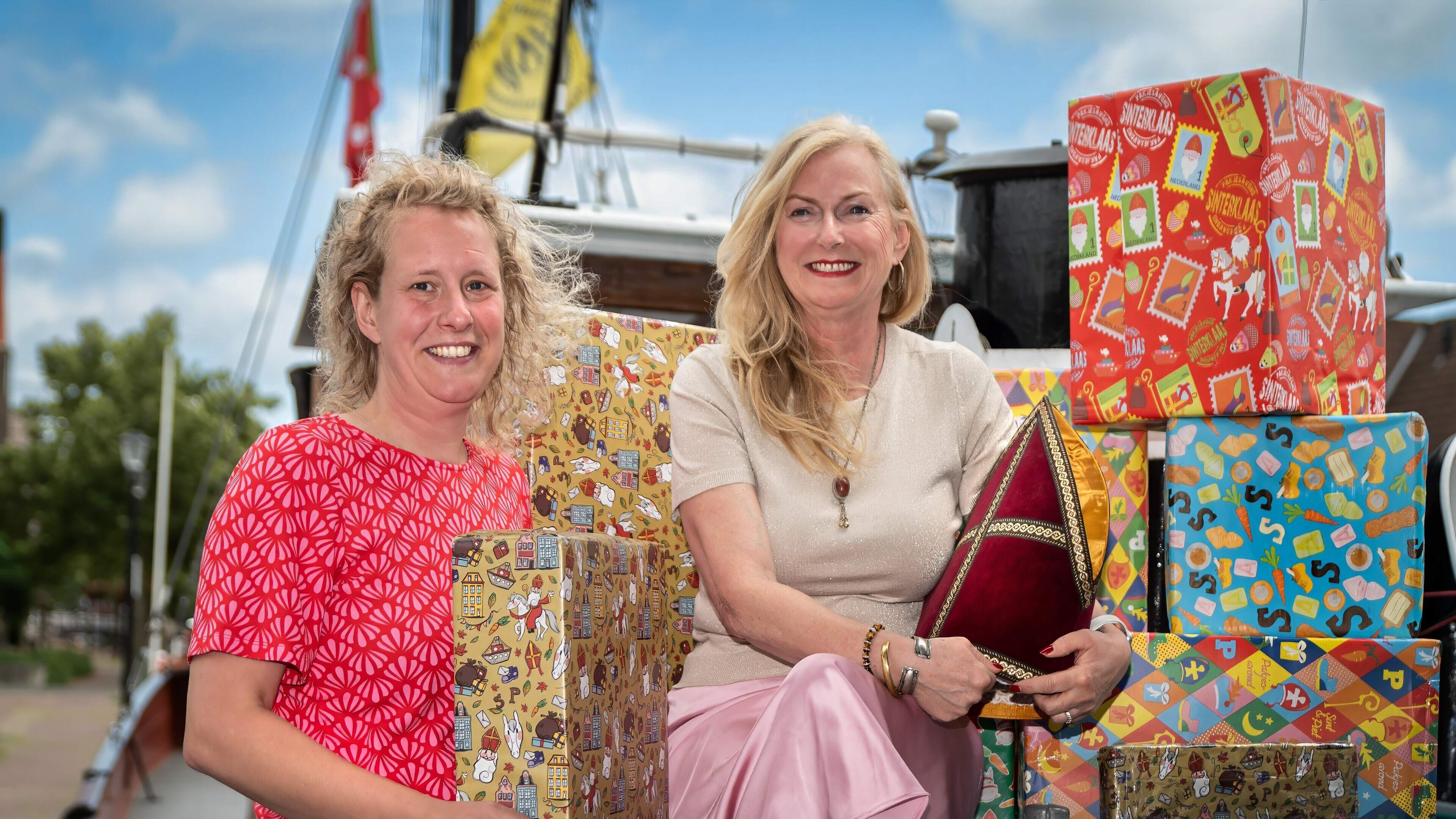 Karin en Renate zijn al druk met Sinterklaas. Kindermiddagen ondergebracht in Stichting Pakjesboot M