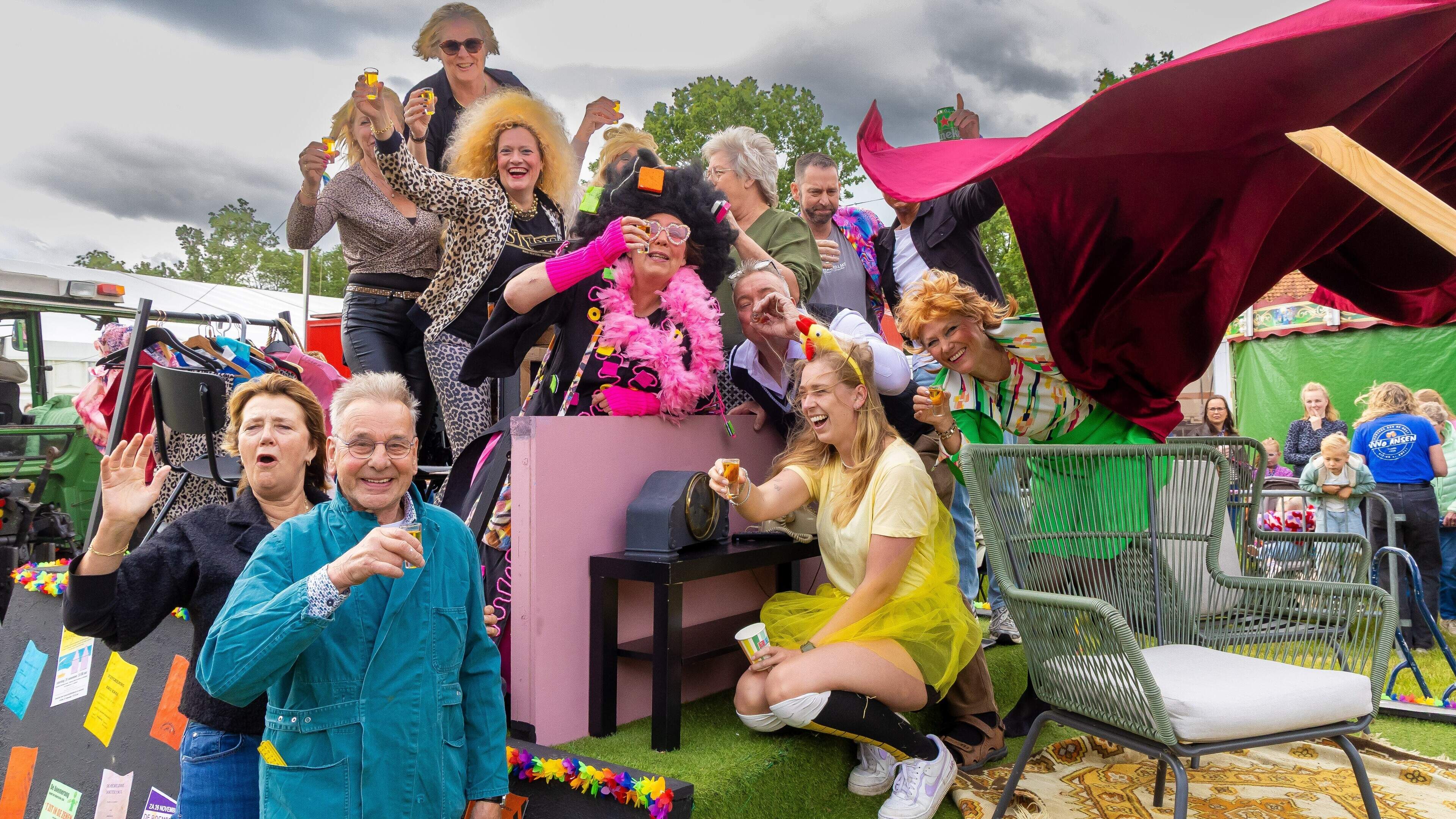 Optocht Ansen trekt veel bekijks en verloopt succesvol | Foto’s