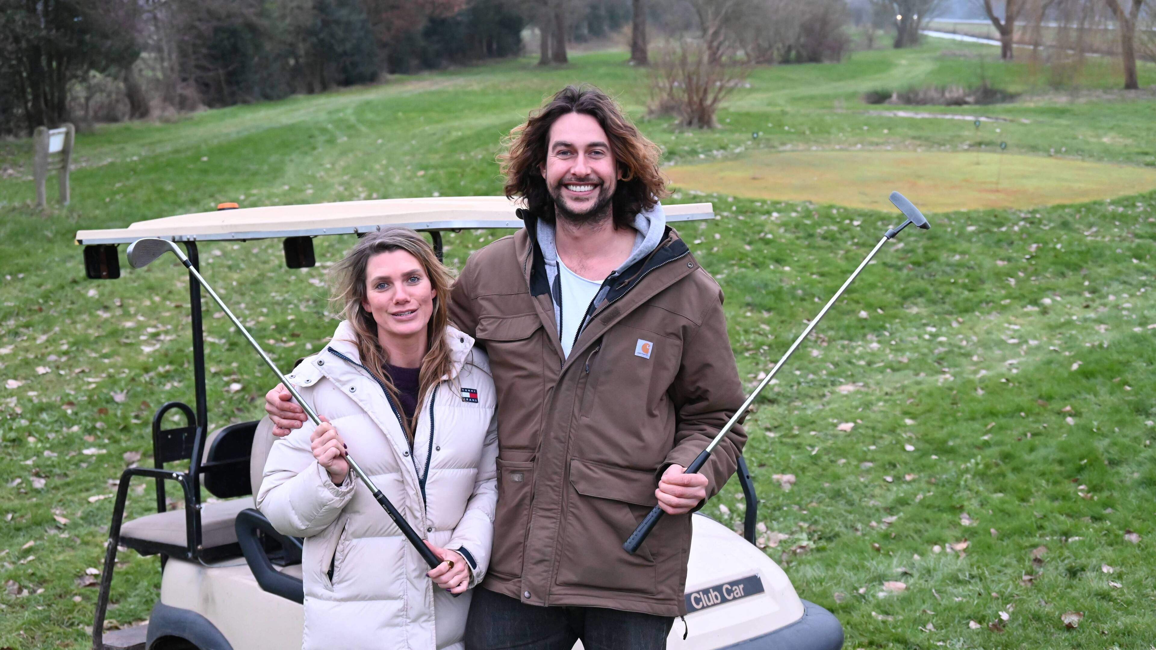 Pitch en Putt bij Koekange verkocht. Berber Dijkstra en Dion van Doorn gaan uitdaging aan