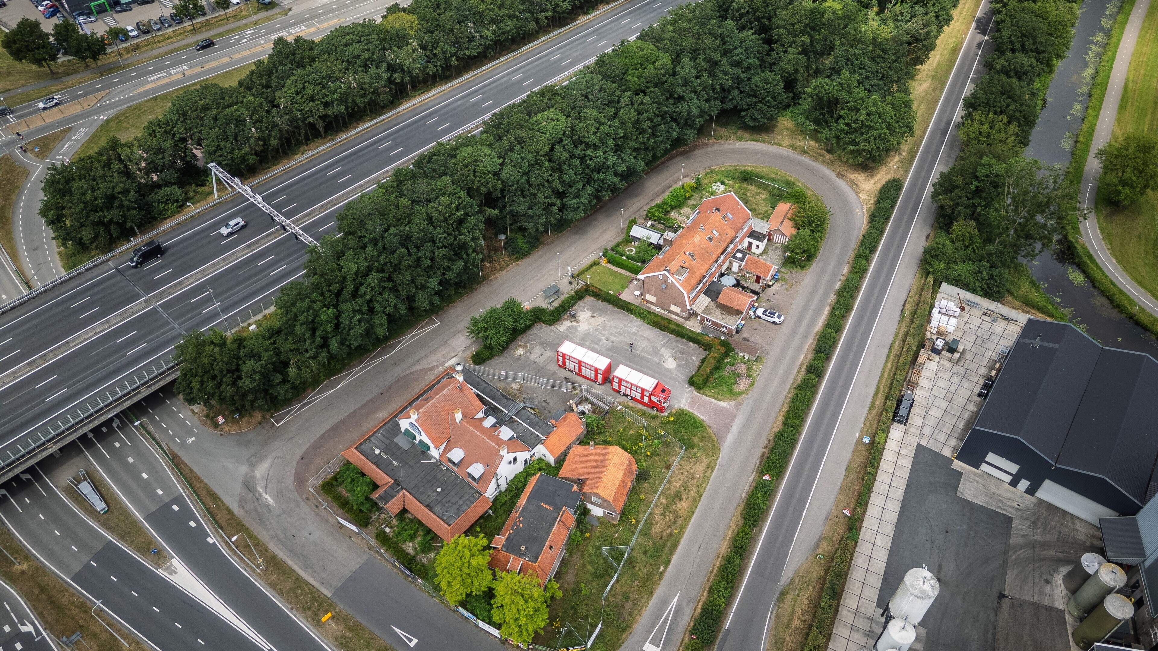 Projectontwikkelaar die logiesgebouw voor 84 arbeidsmigranten wil bouwen aan de Schansweg in Rouveen